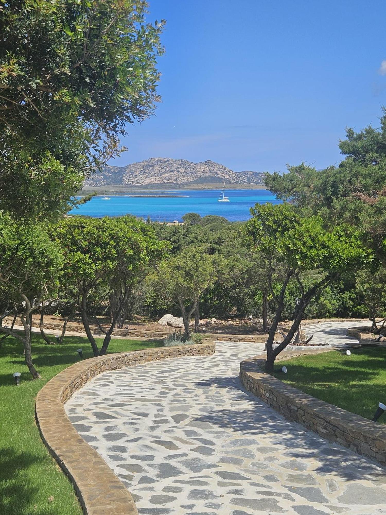 Villa Boat - In Front Of The Sea Stintino Exterior foto